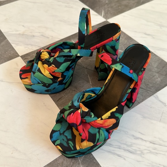 ASOS DESIGN NATIA KNOTTED PLATFORM HEELED IN MULTI FLORAL US 7 - Picture 2 of 8